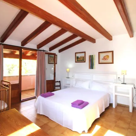 Holiday home Gato Den Vives